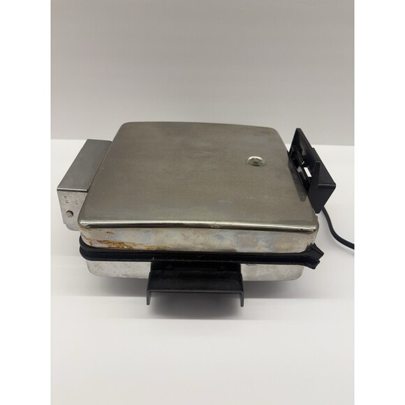 Toastmaster Reversible Plate Waffle Desert Griddle Iron Maker 442A - Picture 11 of 16